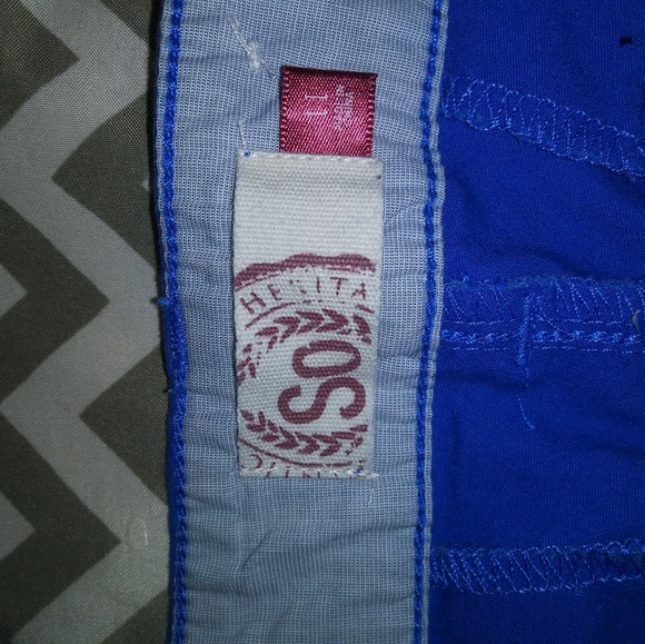 Blue shorts - Picture 3 of 3